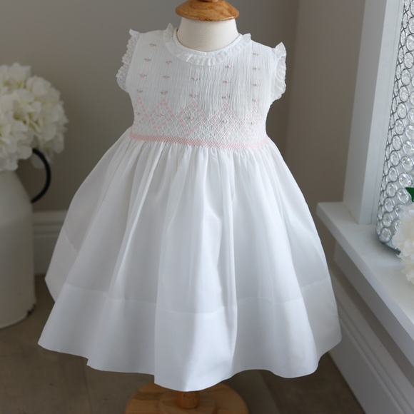 Girls White Dress Smocked Size 9 Month Feltman Brothers Pink Embroidery NWOT - Picture 2 of 7